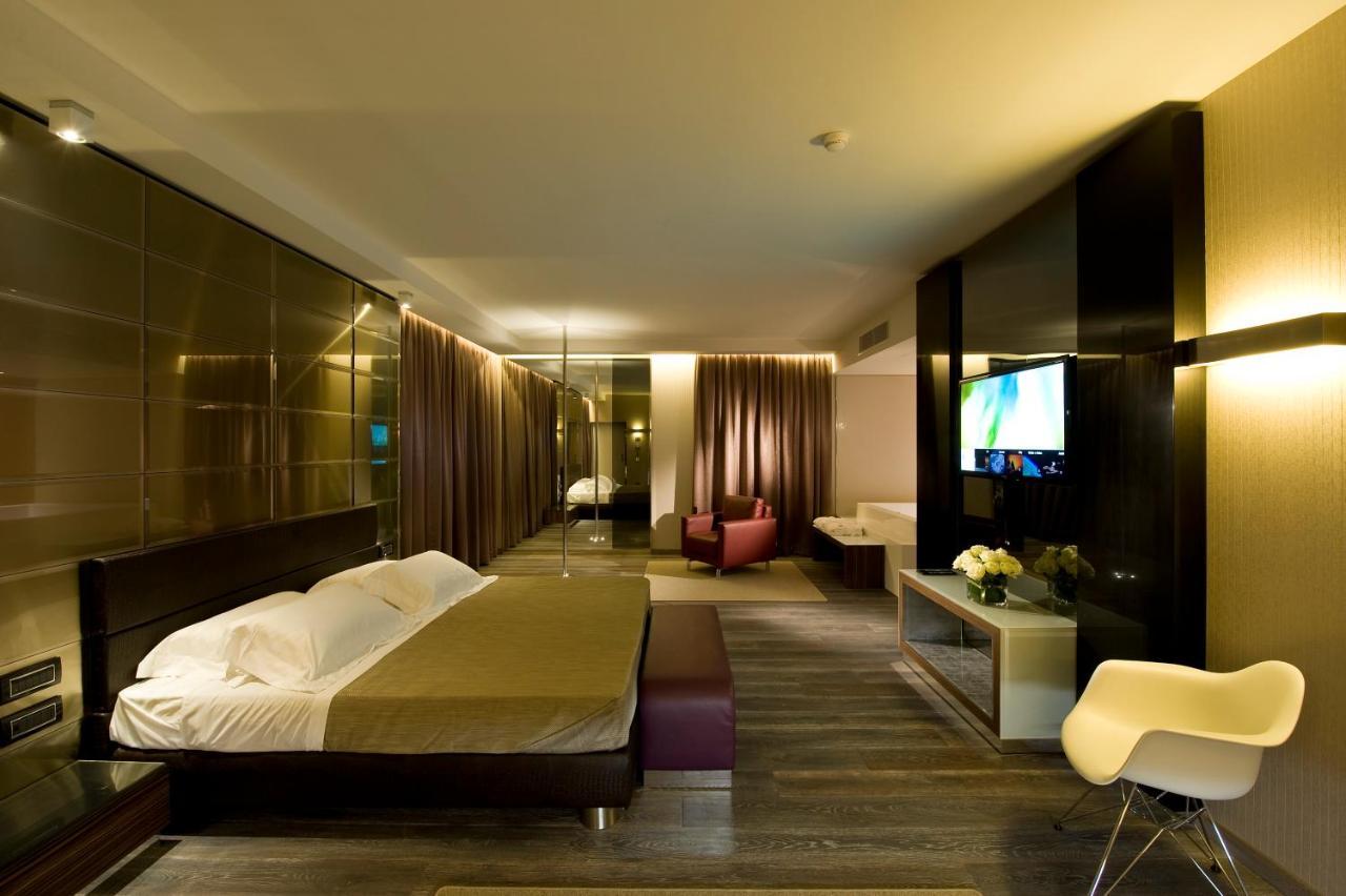 Viola Mhotel グルメッロ・デル・モンテ エクステリア 写真